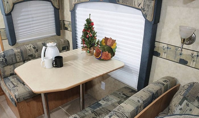 roller-shades-for-rv