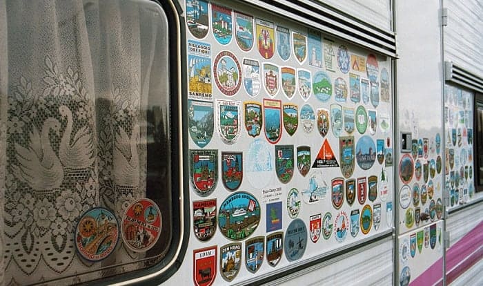 How-to-Remove-Decals-and-Graphics-on-an-RV
