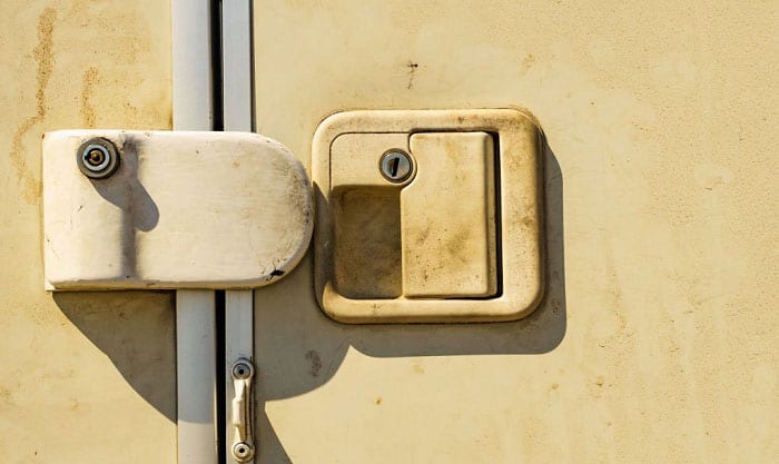 lock-camper-door-from-inside